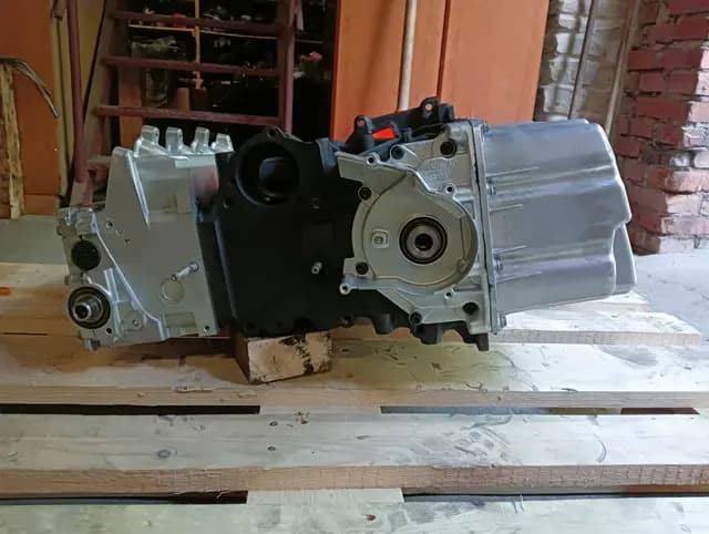 Motor Volkswagen 2.0 TDI 103 KW, kód motoru-CAA,CAAA,CAAC,CAAB